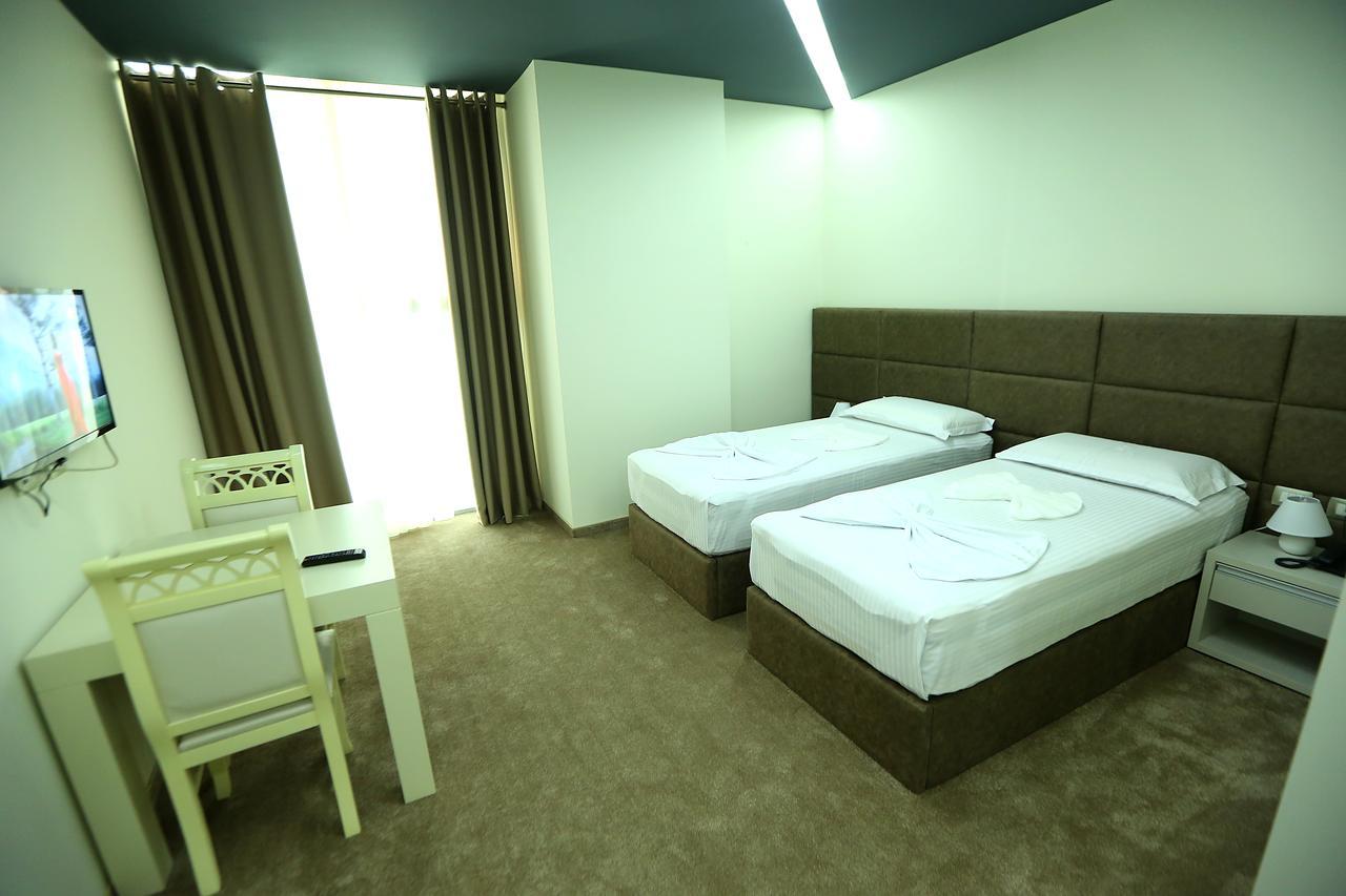 Hotel Vllaznia Shkoder Exterior photo