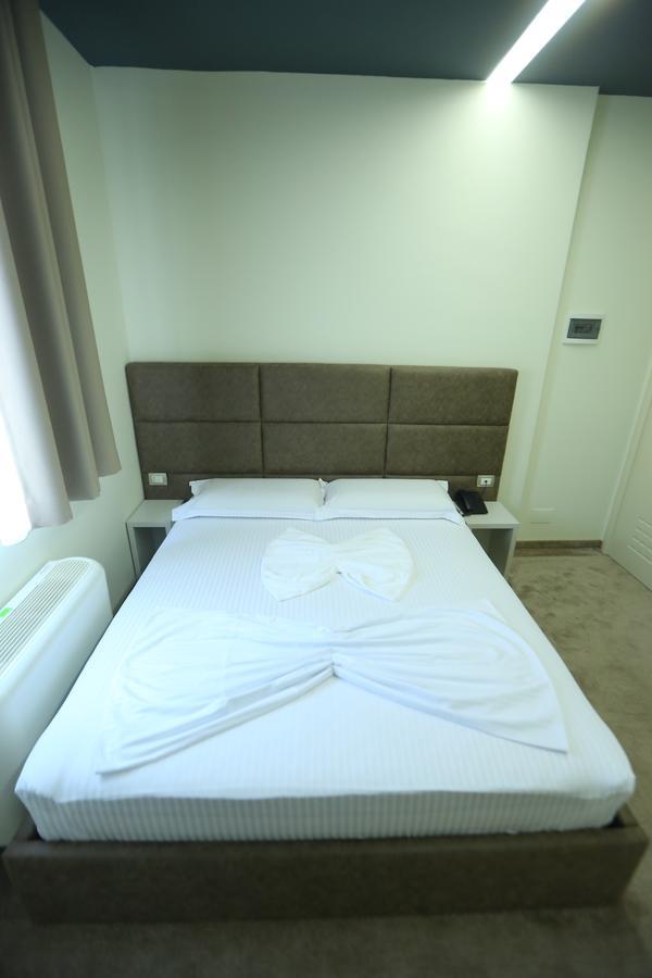 Hotel Vllaznia Shkoder Exterior photo